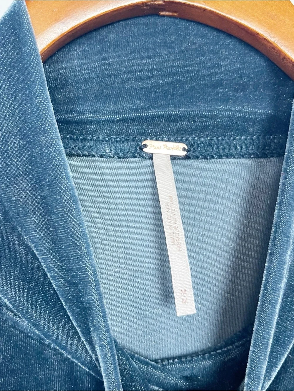 Free People Velvet Puff Sleeve Top – Size Medium – Dusty Blue